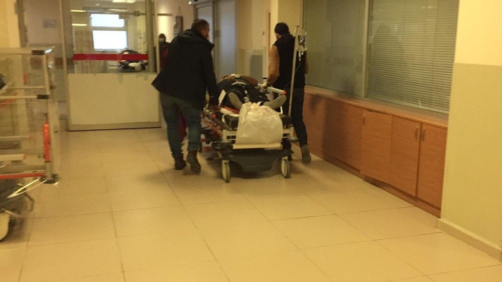 Beton dökülen inşaat göçtü! İşçiler ölümden döndü