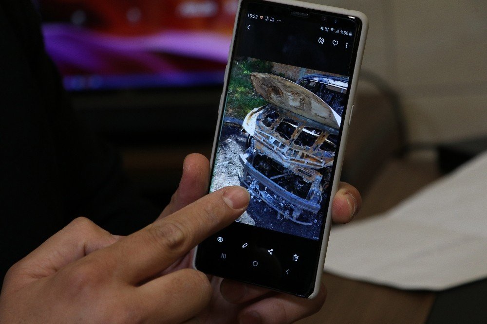 Aynı marka 2 sıfır otomobili de yandı! Zararı tazmin edilmedi