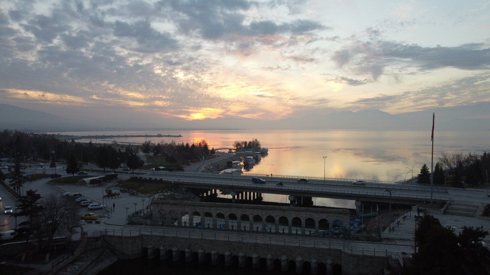Konya Beyşehir Gölü'nde hayran bırakan gün batımı