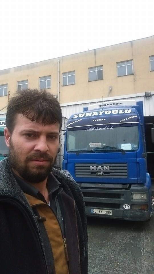 Konya'da bariyerlere saplanan tırın sürücüsü Karaman'da tabutuyla birlikte defnedildi