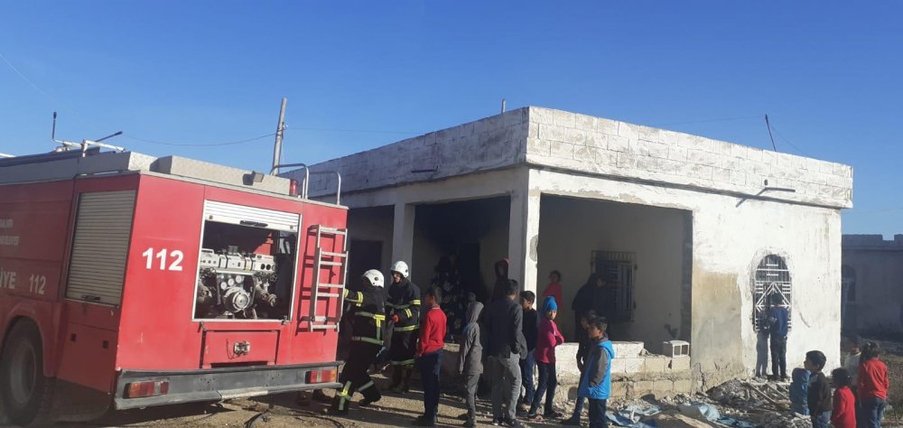 Eyyübiye'de yangın! Dumandan etkilenen 2 çocuk hastaneye kaldırıldı