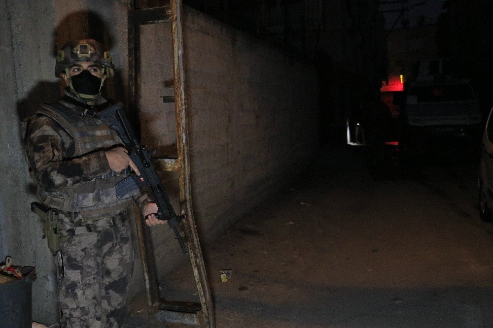 Torbacılara eş zamanlı şafak operasyonu! Çok sayıda gözaltı var