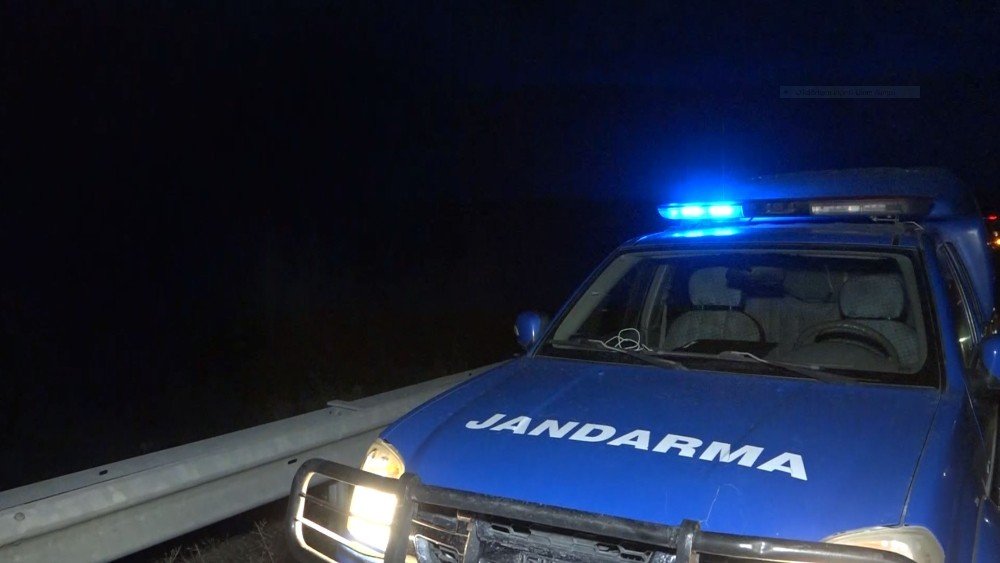 Yol verme kavgası kanlı bitti! Gurbetçi aileyi 8 kişi darp etti! Kalbinden bıçaklanan baba öldü oğlu yaralı