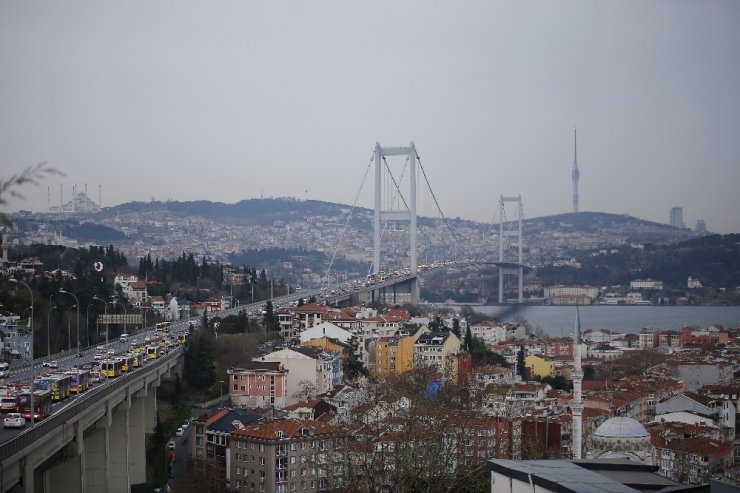 15 Temmuz Şehitler Köprüsü’ndeki kaza trafiği felç etti