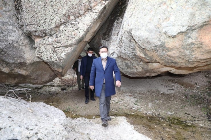 Frig vadisindeki ’12 Havari Şapeli’nde restorasyona başlandı