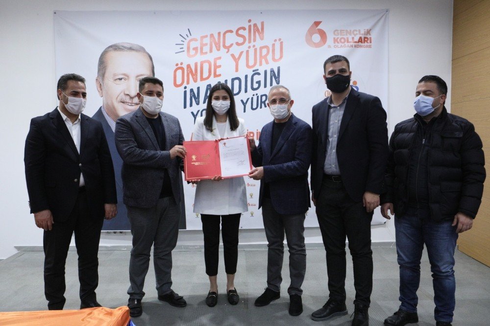 AK Parti'den İzmir Büyükşehir Belediye Başkanı Tunç Soyer'e flaş gönderme