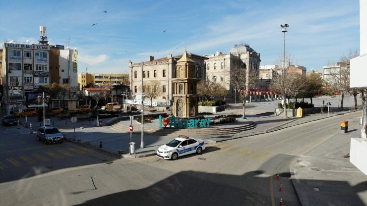 Aksaray’da sokak ve caddeler kısıtlamada boş kaldı