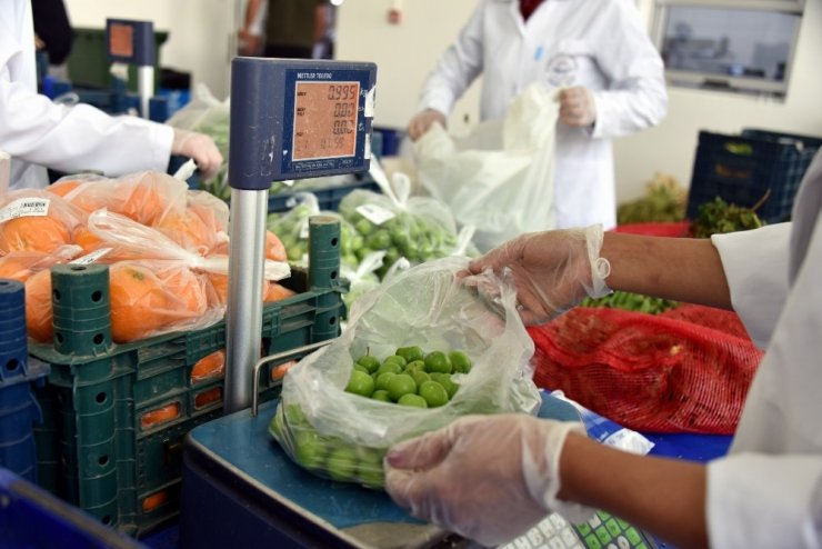 Aliağa Semt Pazarı görevini tamamladı