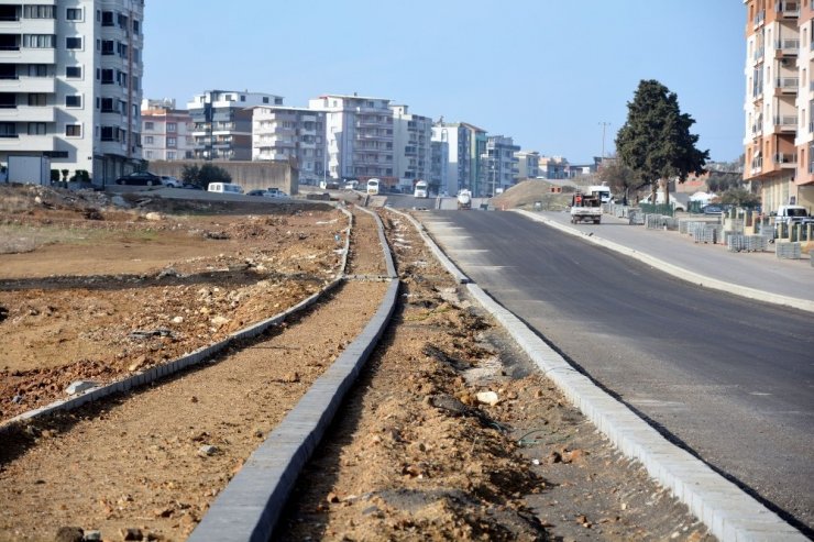 Aliağa Belediyesi kentte bisiklet yolu ağını genişletiyor