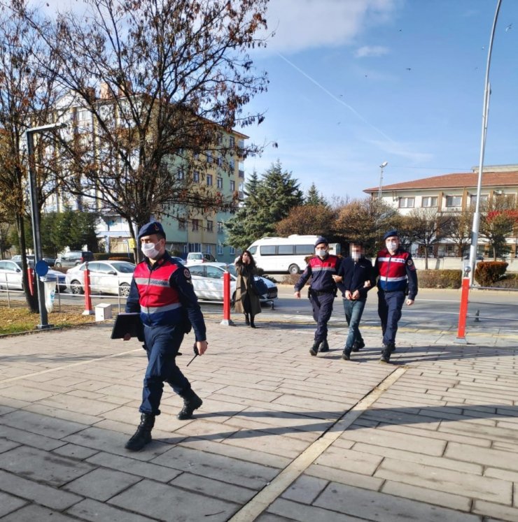 Katil zanlısı 13 yıl sonra yapılan aramada yakalandı
