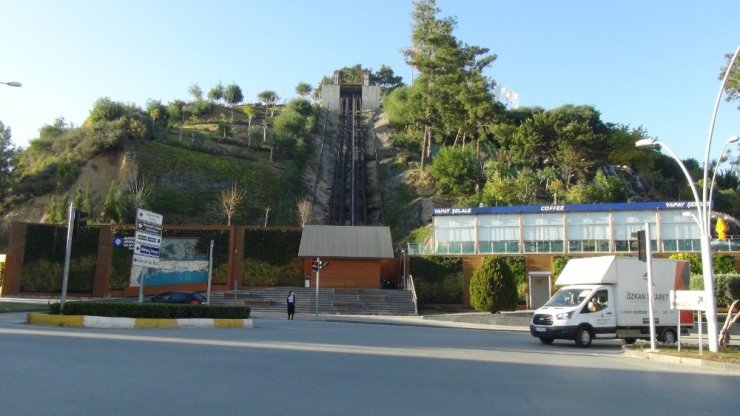 Aracı olmayan Türkbeleni’ne çıkamıyor