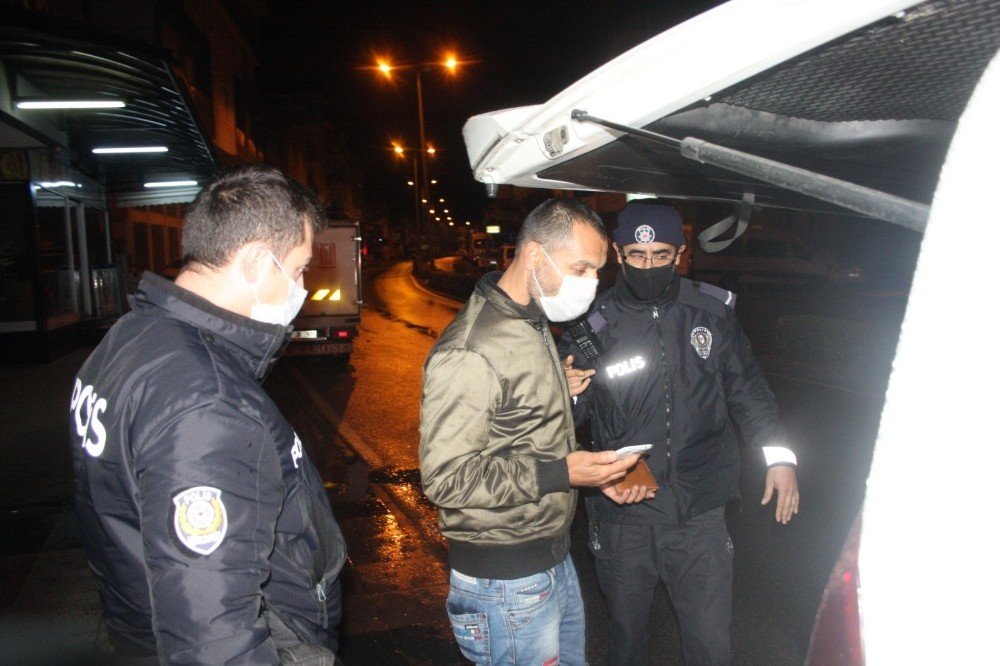 Antalya'da dur ihtarına uymayan sürücünün gerekçesi polisleri güldürdü