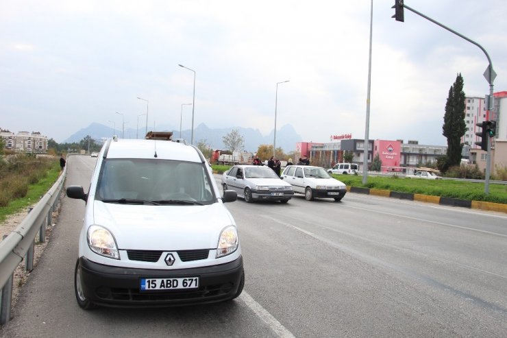İkinci kez alkollü araç kullanırken yakalandığı polise, "Ben de memur çocuğuyum" dedi