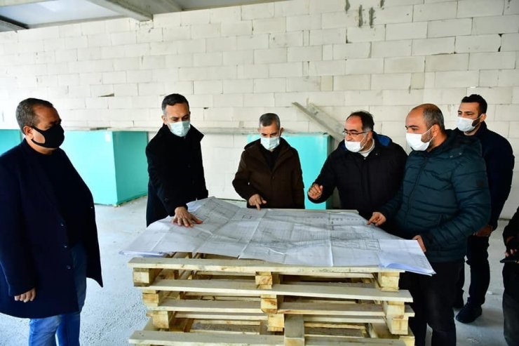 Başkan Çınar, Çilesiz Yaşam Merkezi inşaatını yakından takip ediyor
