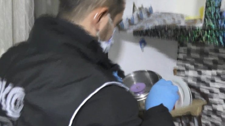 Uyuşturucu tacirlerine şafak operasyonu