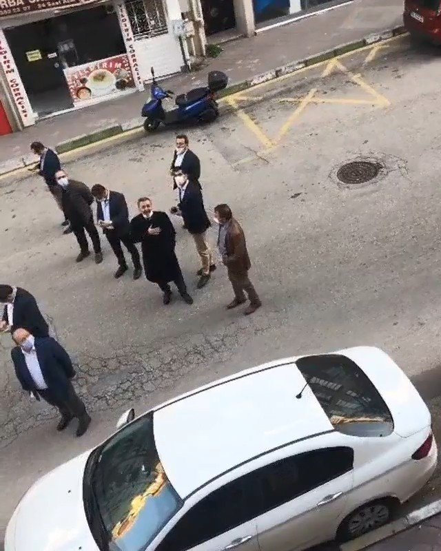 Emniyet Müdürü ile vatandaşın diyaloğu tebessüm ettirdi