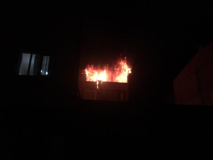 Patlamanın ardından alev topuna döndü