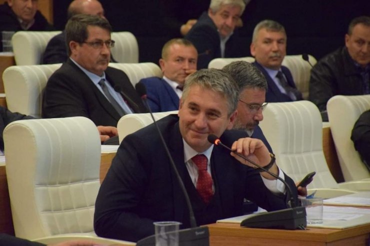 CHP’li meclis üyelerinden oy çıkmayan ilçelere ötekileştirme