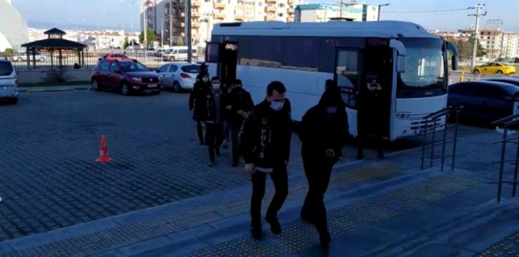 Cezaevi firarisi ve arkadaşları 20 kilometrelik takiple yakalandı