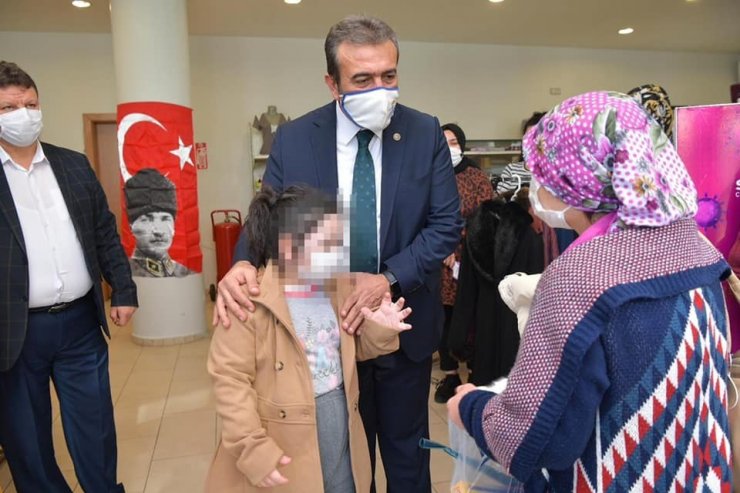 Çukurova Belediyesi çocukların yüzünü güldürdü