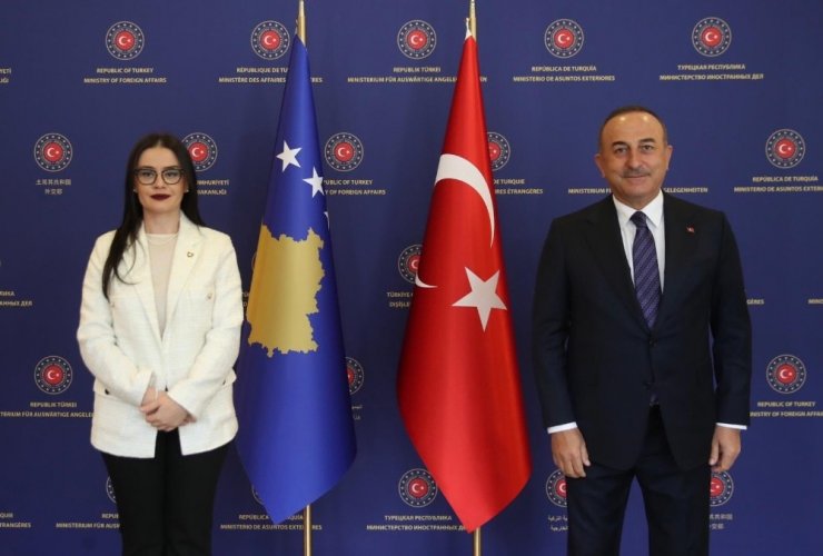 Dışişleri Bakanı Çavuşoğlu: “Kardeş bir ülkede Türkiye’ye darbe yapmış bir terör örgütünün mevcudiyetini görmek istemeyiz”