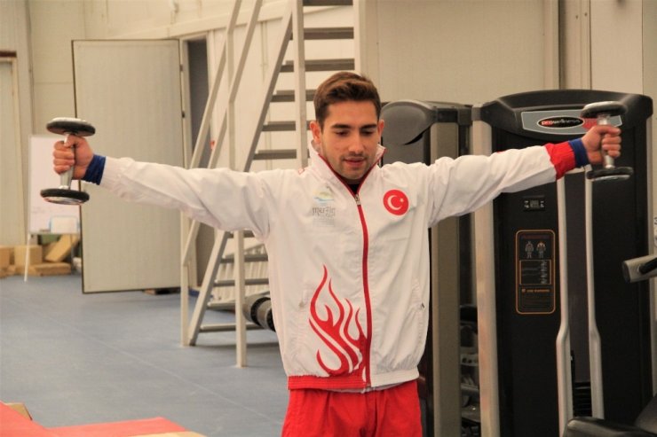 Şampiyon cimnastikçi İbrahim Çolak, 2021 Olimpiyatları’na tam gaz hazırlanıyor