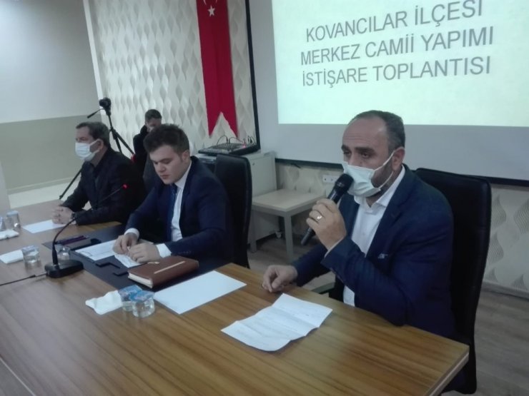 Kovancılar’da depremde hasar alıp yıkılan, cami için istişare toplantısı