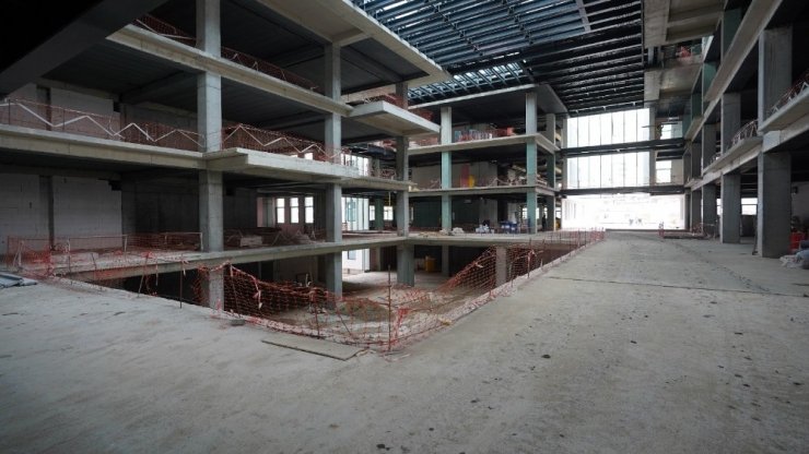 Başakşehir’e çevre dostu belediye hizmet binası