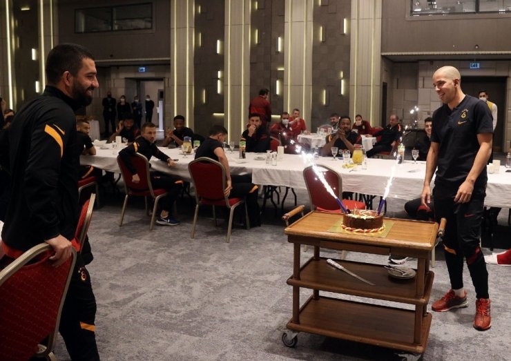 Sofiane Feghouli’nin doğum günü kutlandı