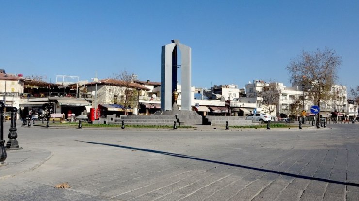 Gaziantep’te kısıtlamanın ikinci gününde de sessizlik hakim