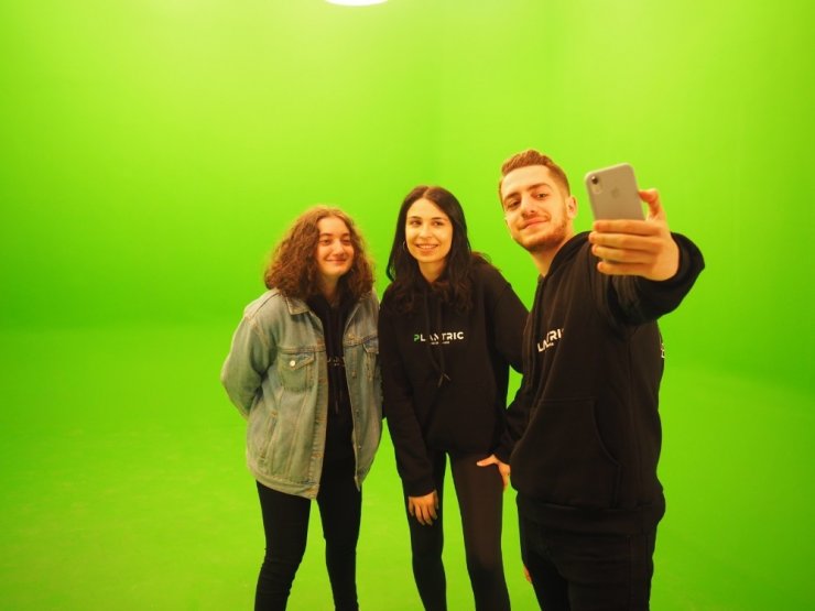 Genç girişimcilerden ‘kendi kendine yetebilen bahçe sistemi’