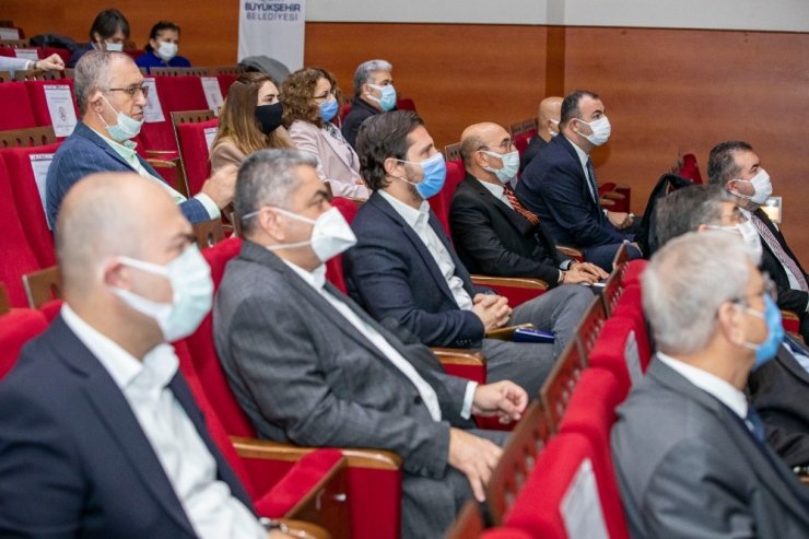 Başkan Soyer’den milletvekillerine İnciraltı bilgilendirmesi