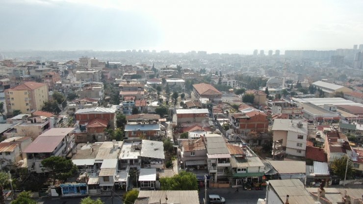 Mahalleliden Karşıyaka Belediyesine imar planı tepkisi