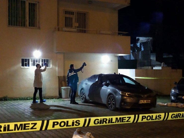 Kadıköy’de 80 yaşındaki kadın 9. kattan atlayarak intihar etti