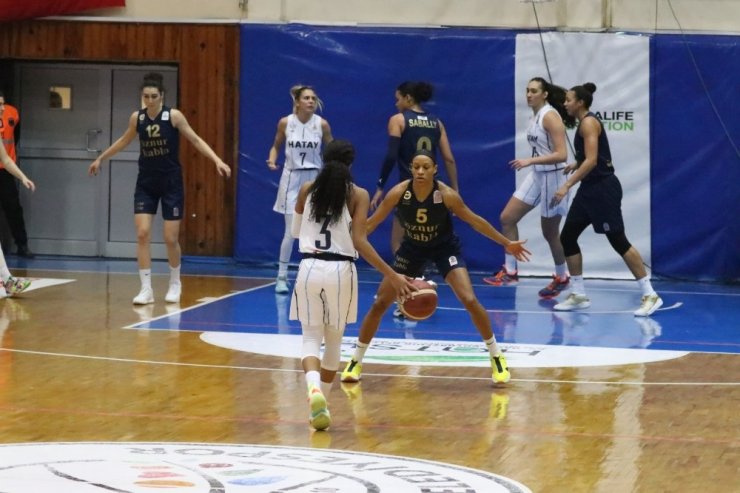 Kadınlar Basketbol Süper Ligi: Hatay Büyükşehir Belediyespor: 42 - Fenerbahçe Öznur Kablo: 75