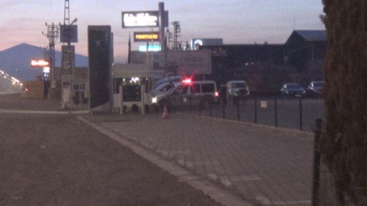 Yorgun mermi Peugeot Bayi İnciroğlu’na isabet etti
