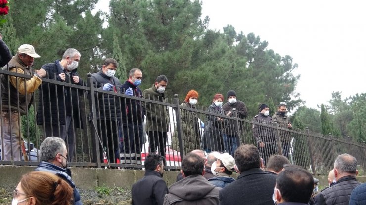 Başhekim Dr. Lütfi Çetinkaya dualar eşliğinde toprağa verildi