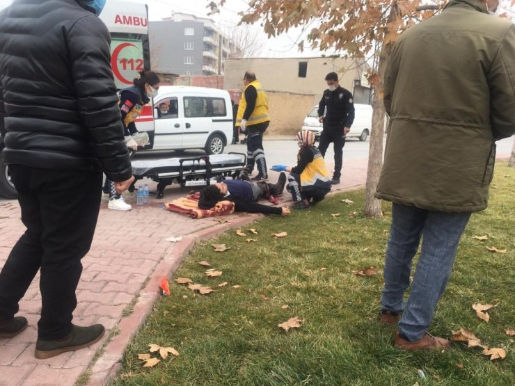 Bıçaklanan taksi şoförüne ilk müdahaleyi yolcusu yaptı