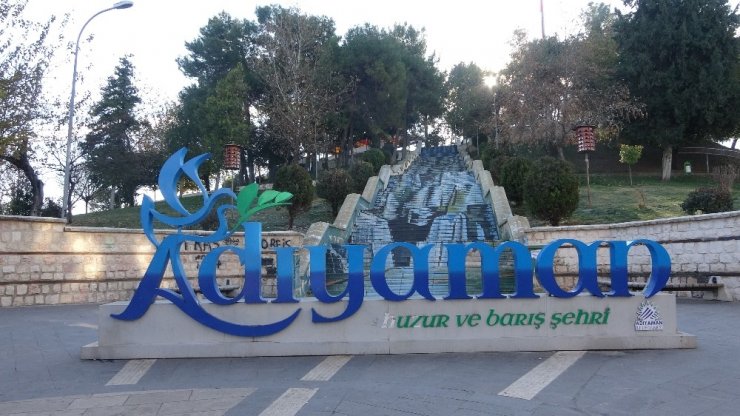 Cadde ve sokaklar boş kaldı