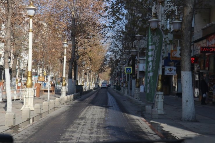 Malatya’da sokağa çıkma kısıtlamasına uyuluyor