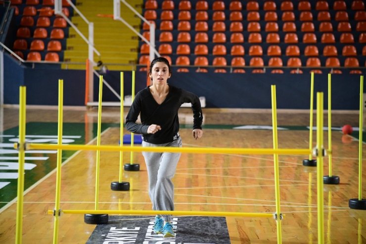 Zabıta adayları spor testlerinde ter döktü