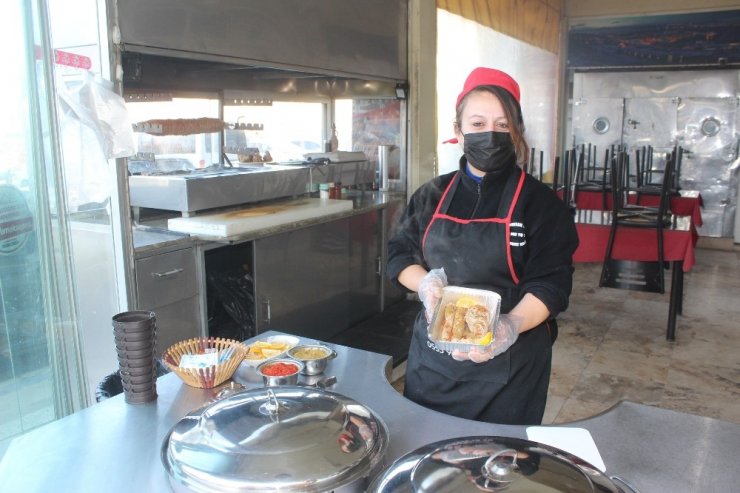 Sosyal medyadan gördüğü şırdan ve mumbarın ustası oldu