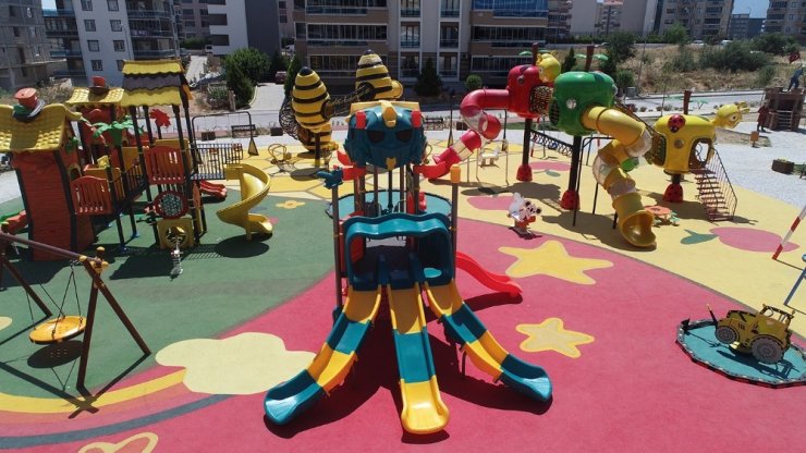 Merkezefendi Belediyesinden 64 yeni park