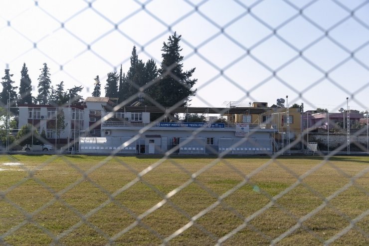 Homurlu Futbol Sahasının yenileme işlerinin yüzde 95’i tamamlandı