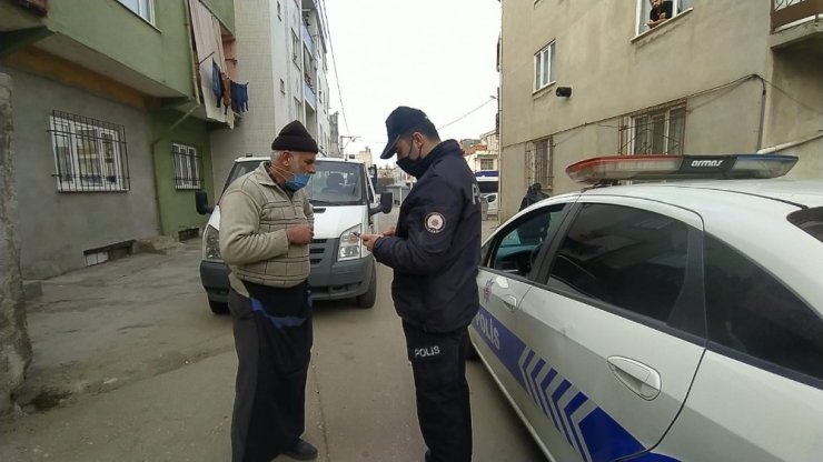 Bursa’da polisi gören çocuklar çil yavrusu gibi dağıldı