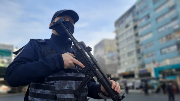 Ünlü oyuncu polis denetimine takıldı: "Çok heyecanlıyım"
