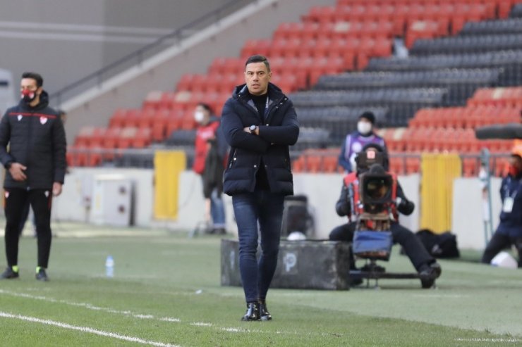 Alanyaspor, haftalar sonra liderliği kaptırdı