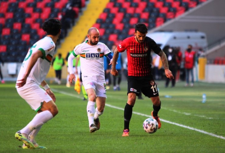 Süper Lig: Gaziantep FK: 3 - Aytemiz Alanyaspor: 1 (Maç sonucu)