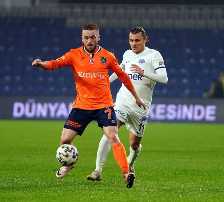 Süper Lig: Medipol Başakşehir: 1 - Kasımpaşa: 1 (İlk yarı)