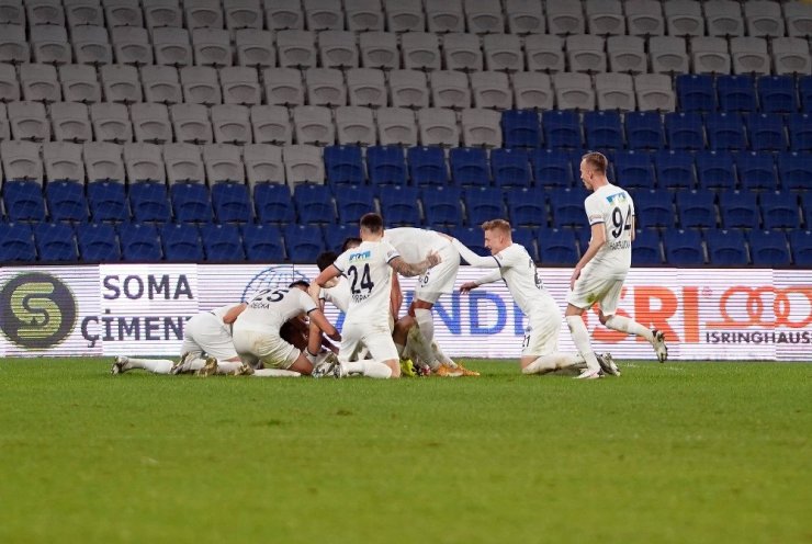 Süper Lig: Medipol Başakşehir: 2 - Kasımpaşa: 2 (Maç sonucu)